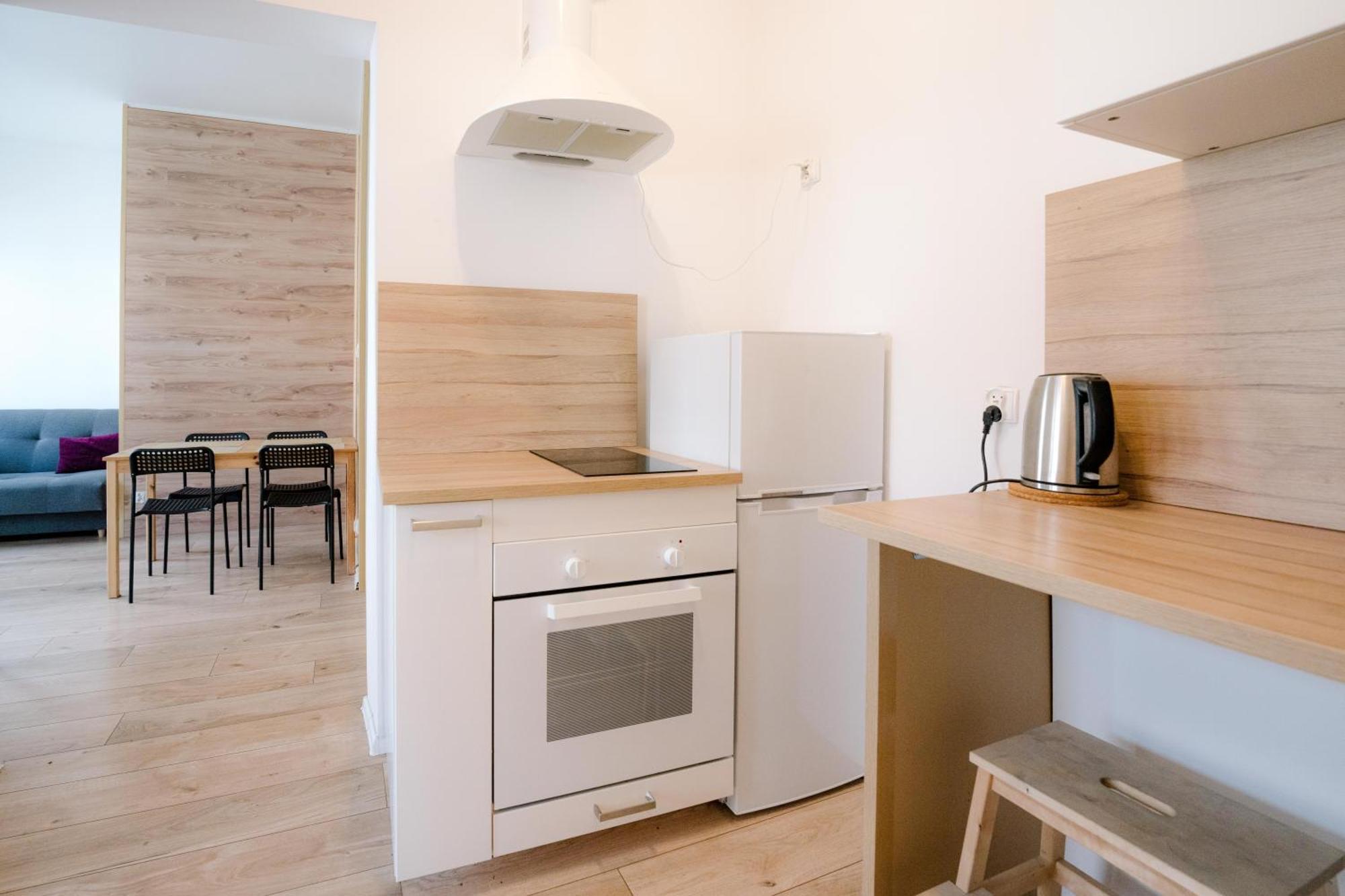 Cosy Balcony Apartment Grudziądz